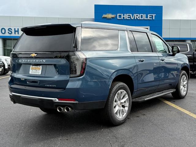 2025 Chevrolet Suburban Vehicle Photo in COLUMBIA, MO 65203-3903
