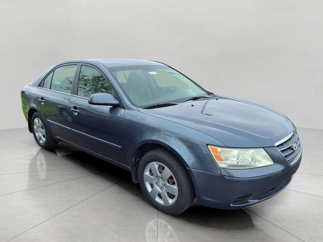 2009 Hyundai SONATA Vehicle Photo in Oshkosh, WI 54904