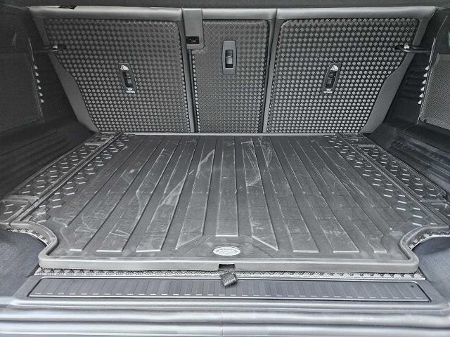 2025 Defender Vehicle Photo in AUSTIN, TX 78717