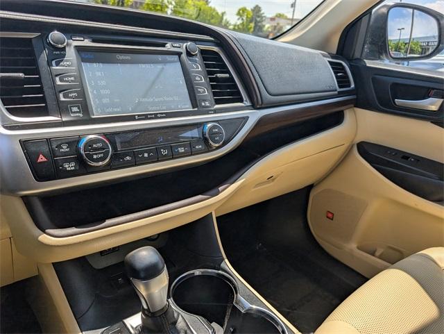 2016 Toyota Highlander Hybrid Vehicle Photo in AURORA, CO 80012-4011
