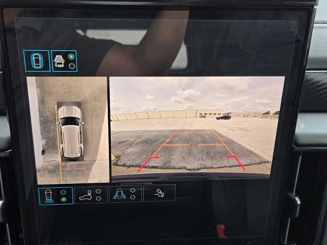 2025 GMC Yukon Vehicle Photo in DALLAS, TX 75209-3016