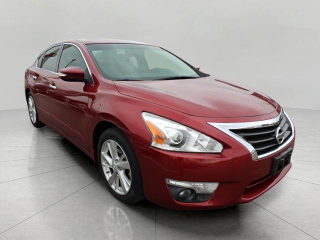 2013 Nissan Altima Vehicle Photo in Green Bay, WI 54304