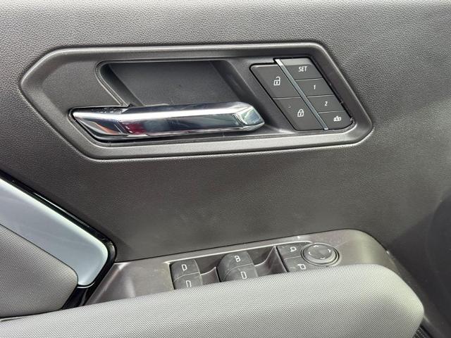 2025 Chevrolet Colorado Vehicle Photo in COLUMBIA, MO 65203-3903