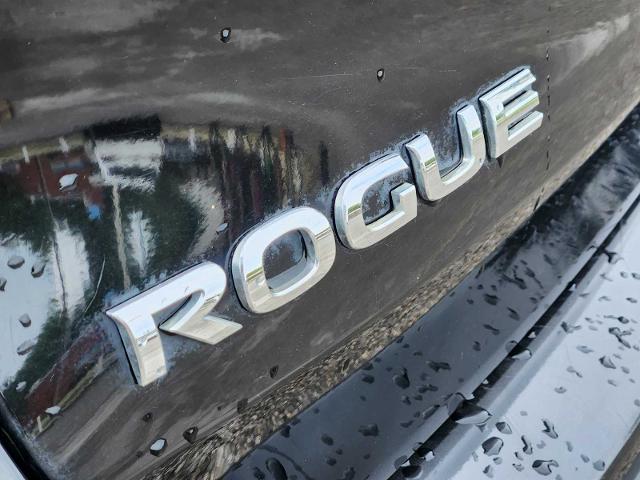2017 Nissan Rogue Vehicle Photo in DENTON, TX 76210-9321