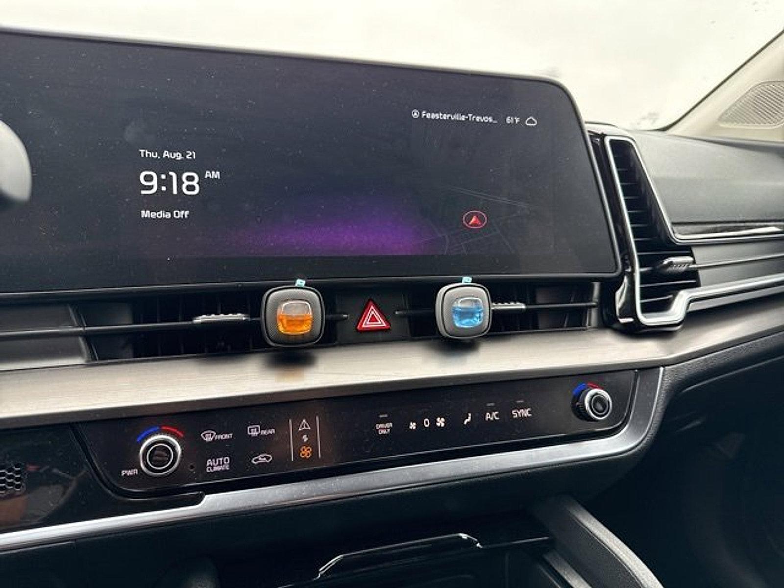 2024 Kia Sportage Hybrid Vehicle Photo in Trevose, PA 19053