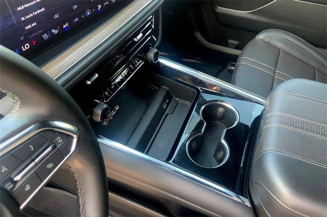 2025 Chevrolet Tahoe Vehicle Photo in KANSAS CITY, MO 64114-4545