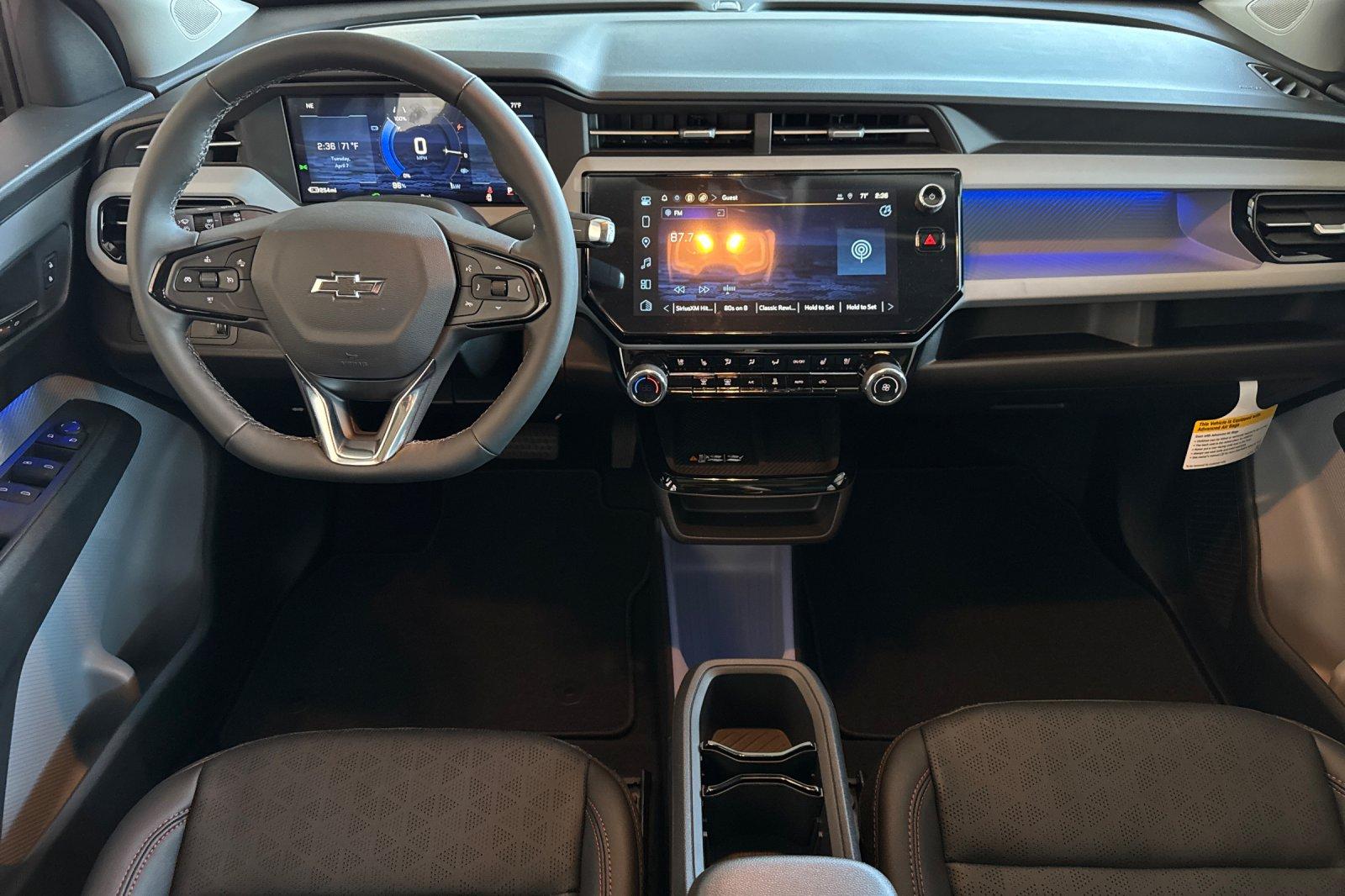 2027 Chevrolet Bolt RS - Photo 13