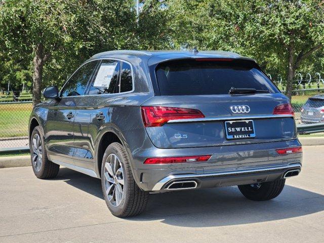 2024 Audi Q5 Vehicle Photo in HOUSTON, TX 77090