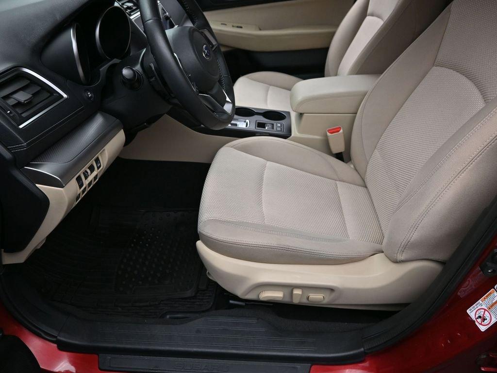 2019 Subaru Outback Vehicle Photo in Marion, IA 52302