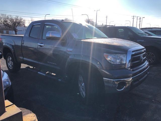 2013 Toyota Tundra 4WD Truck Vehicle Photo in Akron, OH 44312