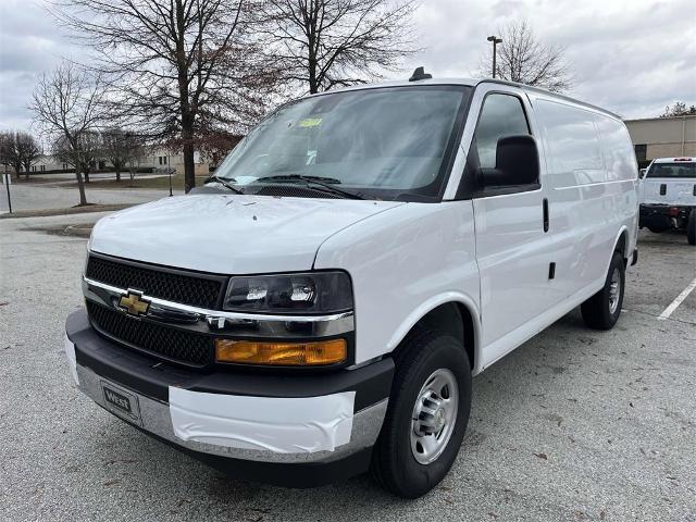 2025 Chevrolet Express Cargo 2500 Vehicle Photo in ALCOA, TN 37701-3235