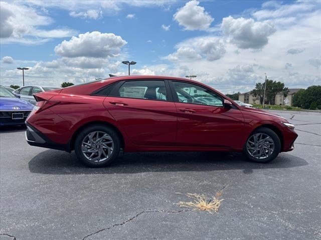 2024 Hyundai ELANTRA Vehicle Photo in Shiloh, IL 62269