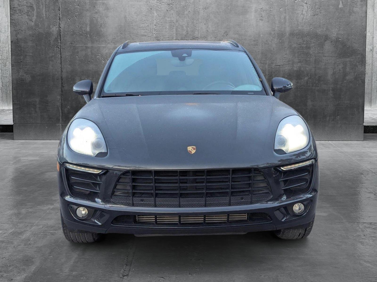 2018 Porsche Macan Vehicle Photo in Miami, FL 33169