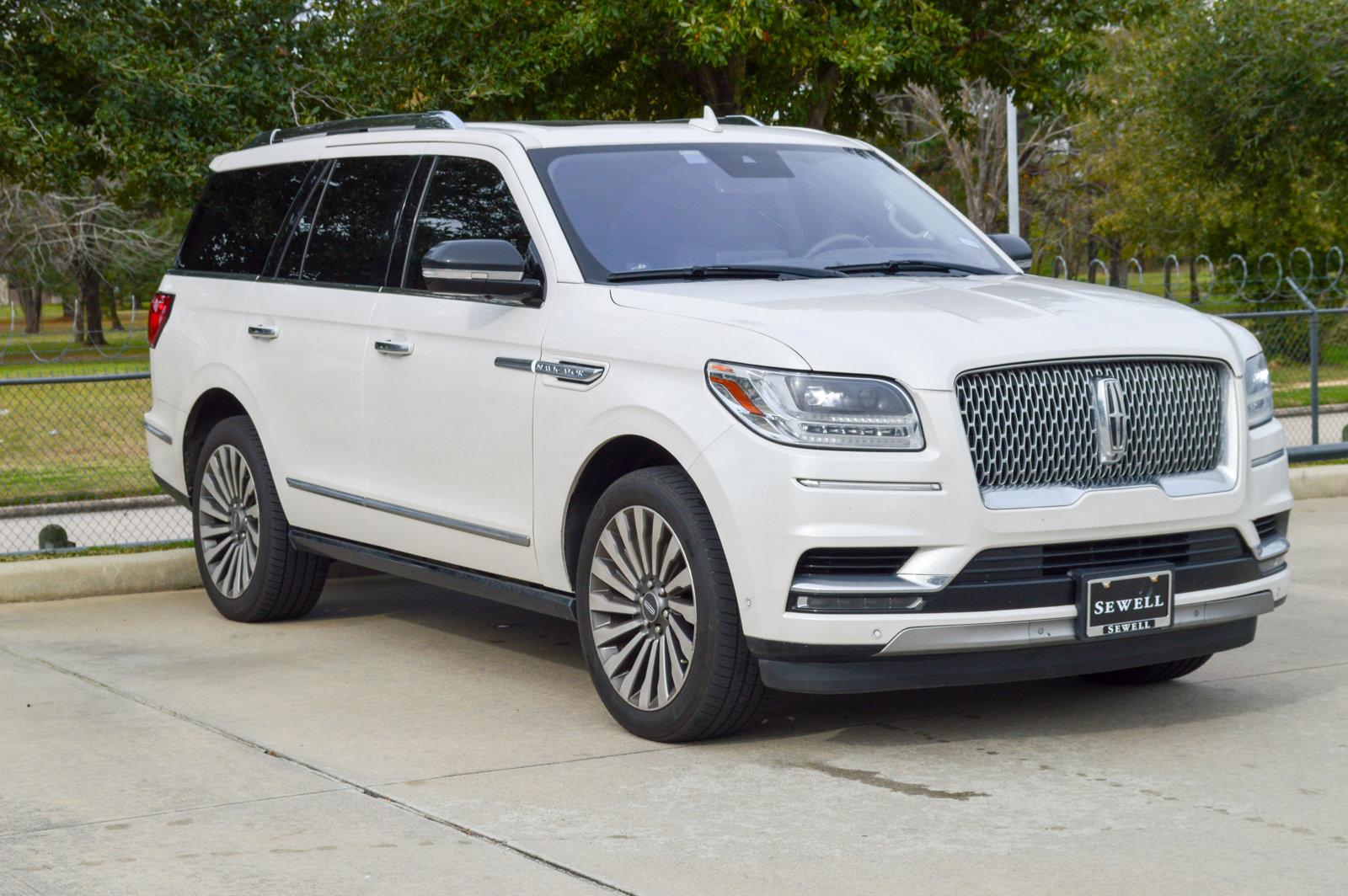 2019 Lincoln Navigator Vehicle Photo in Houston, TX 77090