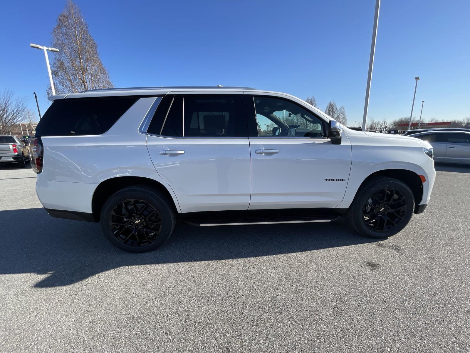 2024 Chevrolet Tahoe Vehicle Photo in BENTONVILLE, AR 72712-4322