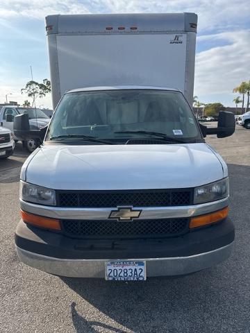 2016 Chevrolet Express Commercial Cutaway Vehicle Photo in VENTURA, CA 93003-8585