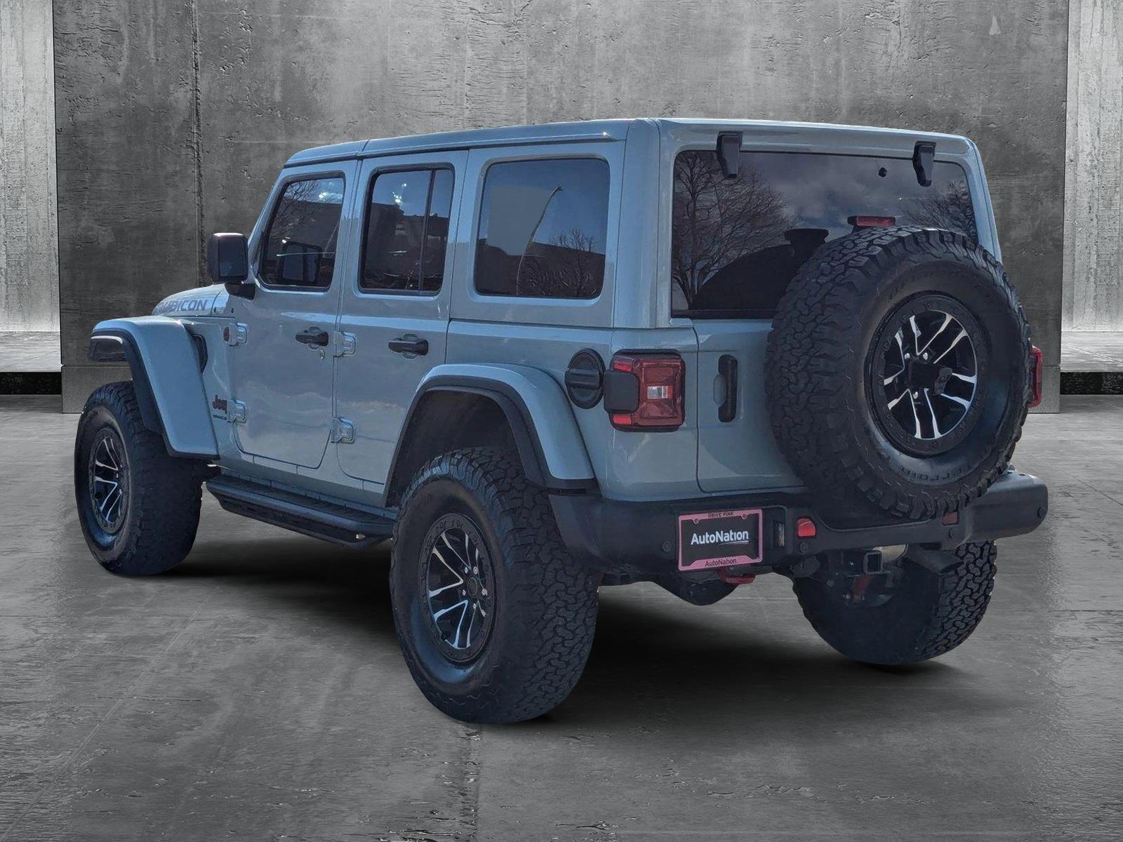 2024 Jeep Wrangler Vehicle Photo in LONE TREE, CO 80124-2750