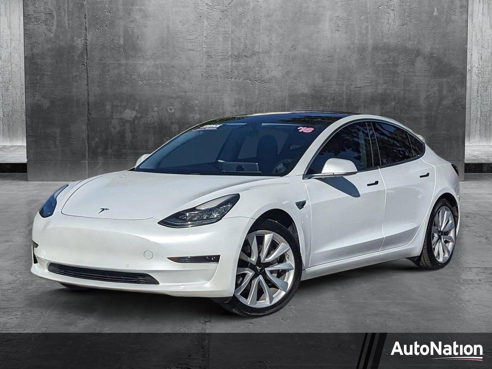 2018 Tesla Model 3 Vehicle Photo in GREENACRES, FL 33463-3207