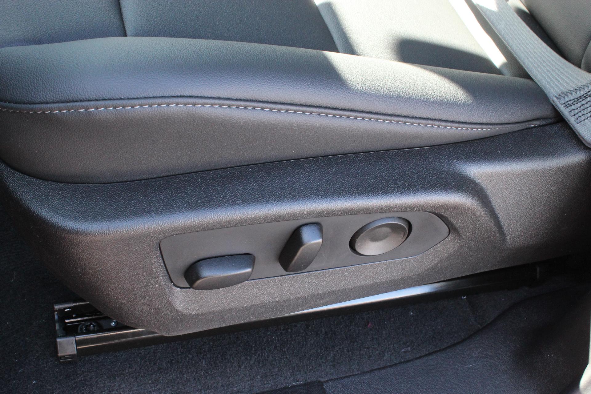 2025 GMC Canyon Vehicle Photo in AURORA, CO 80012-4011