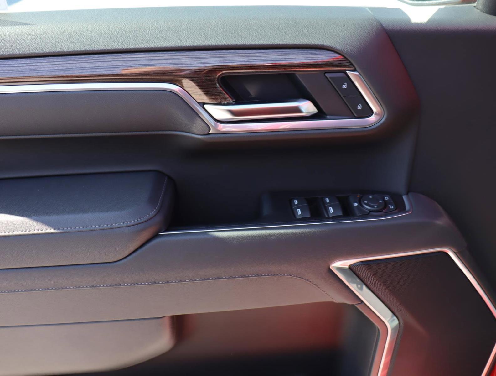 2025 Chevrolet Silverado 1500 Vehicle Photo in LOS ANGELES, CA 90007-3794
