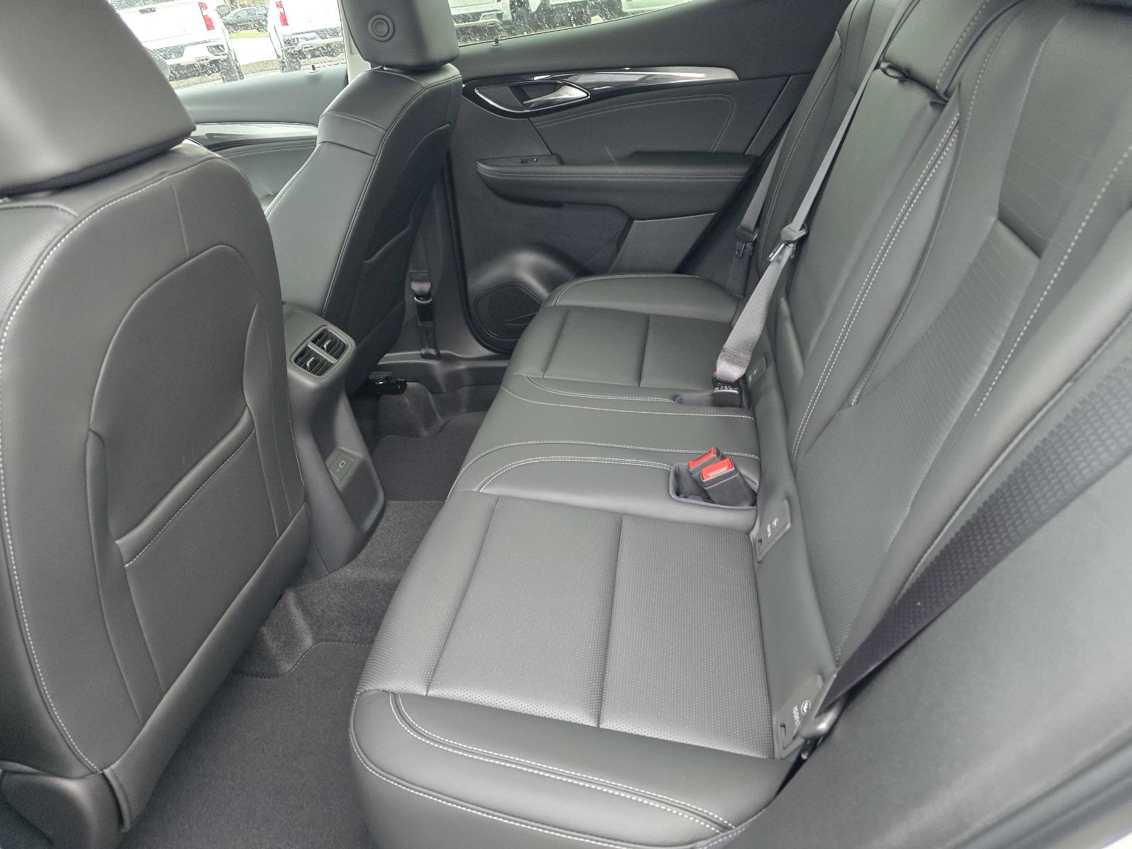 2025 Buick Envision Vehicle Photo in Rolla, MO 65401