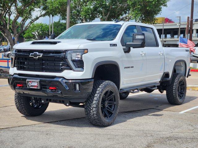 2025 Chevrolet Silverado 2500 HD Vehicle Photo in SUGAR LAND, TX 77478-0000