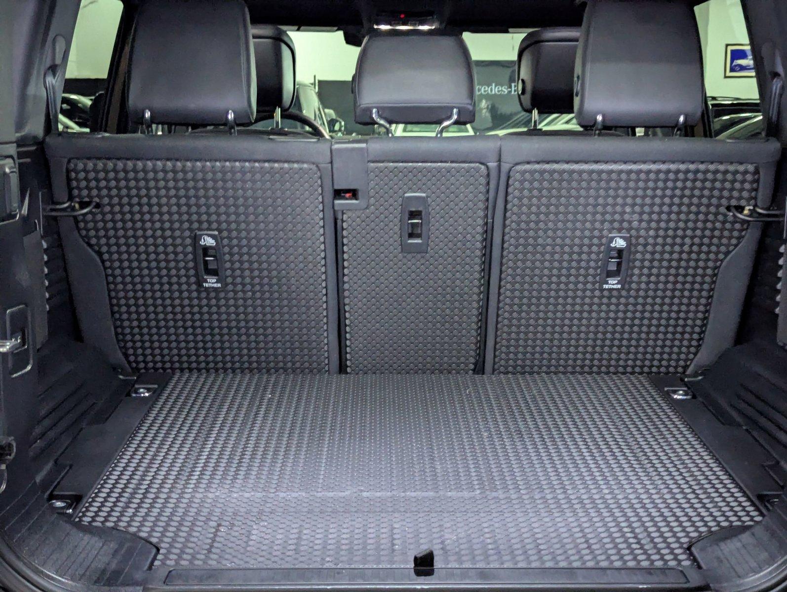 2024 Land Rover Defender Vehicle Photo in Pompano Beach, FL 33064