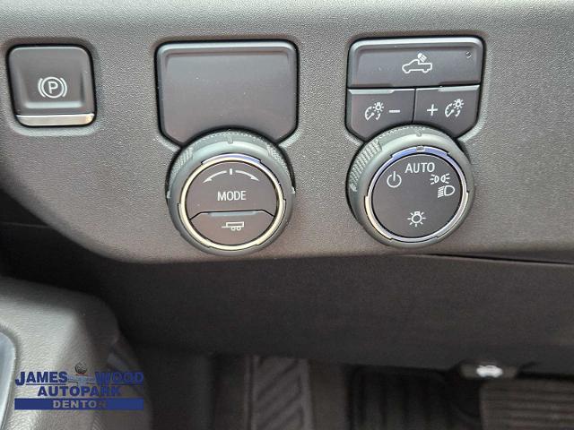 2022 Chevrolet Silverado 1500 Vehicle Photo in DENTON, TX 76210-9321