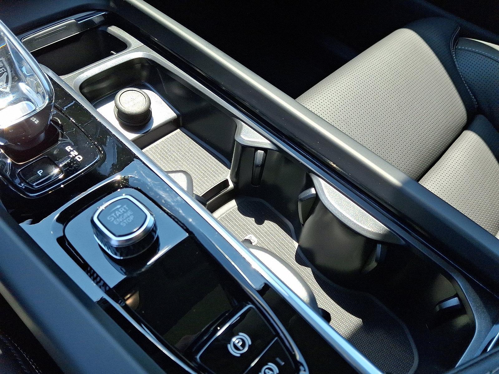 2025 Volvo XC60 Vehicle Photo in Trevose, PA 19053