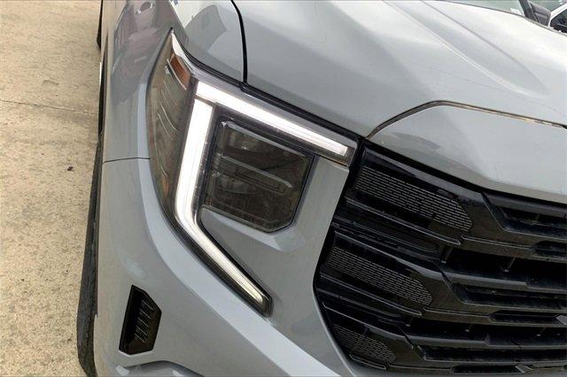 2024 GMC Sierra 1500 Vehicle Photo in TOPEKA, KS 66609-0000