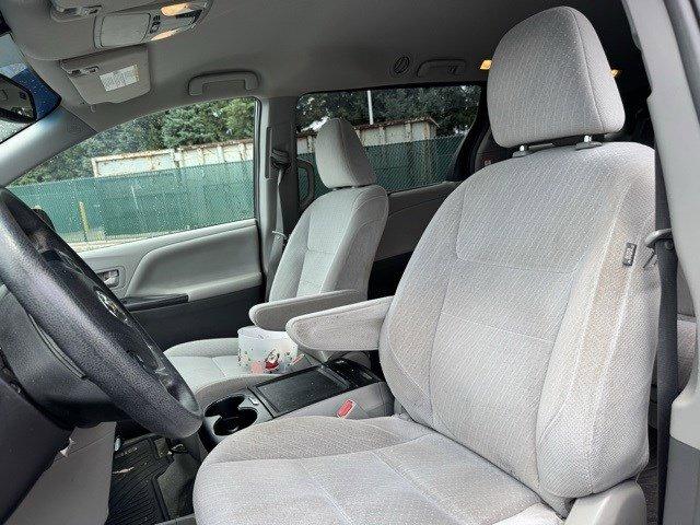 2016 Toyota Sienna Vehicle Photo in Mechanicsburg, PA 17050-1707