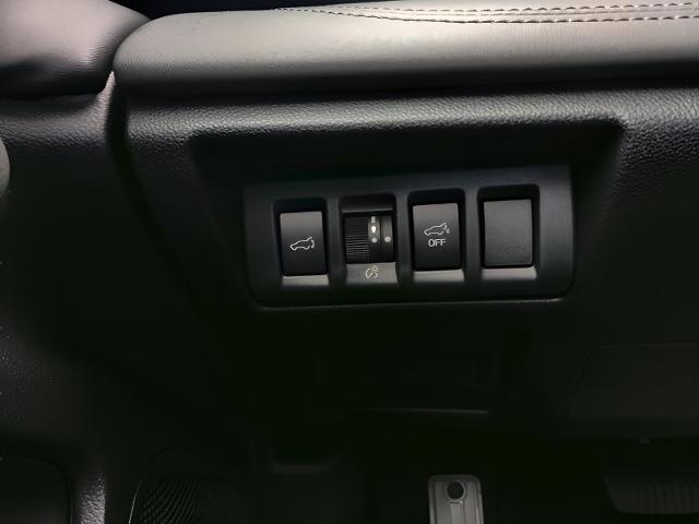 2025 Subaru Outback Vehicle Photo in Green Bay, WI 54304