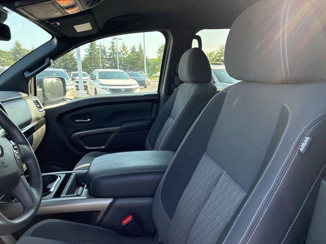 2024 Nissan Titan Vehicle Photo in Harrisburg, PA 17111-1033