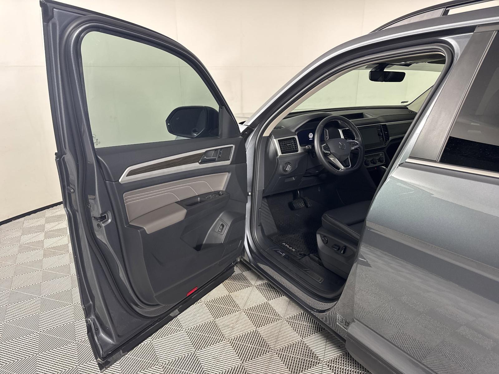 2023 Volkswagen Atlas Vehicle Photo in Georgetown, TX 78626