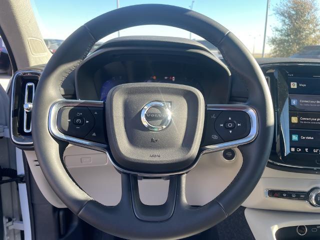 2025 Volvo XC40 Vehicle Photo in Grapevine, TX 76051