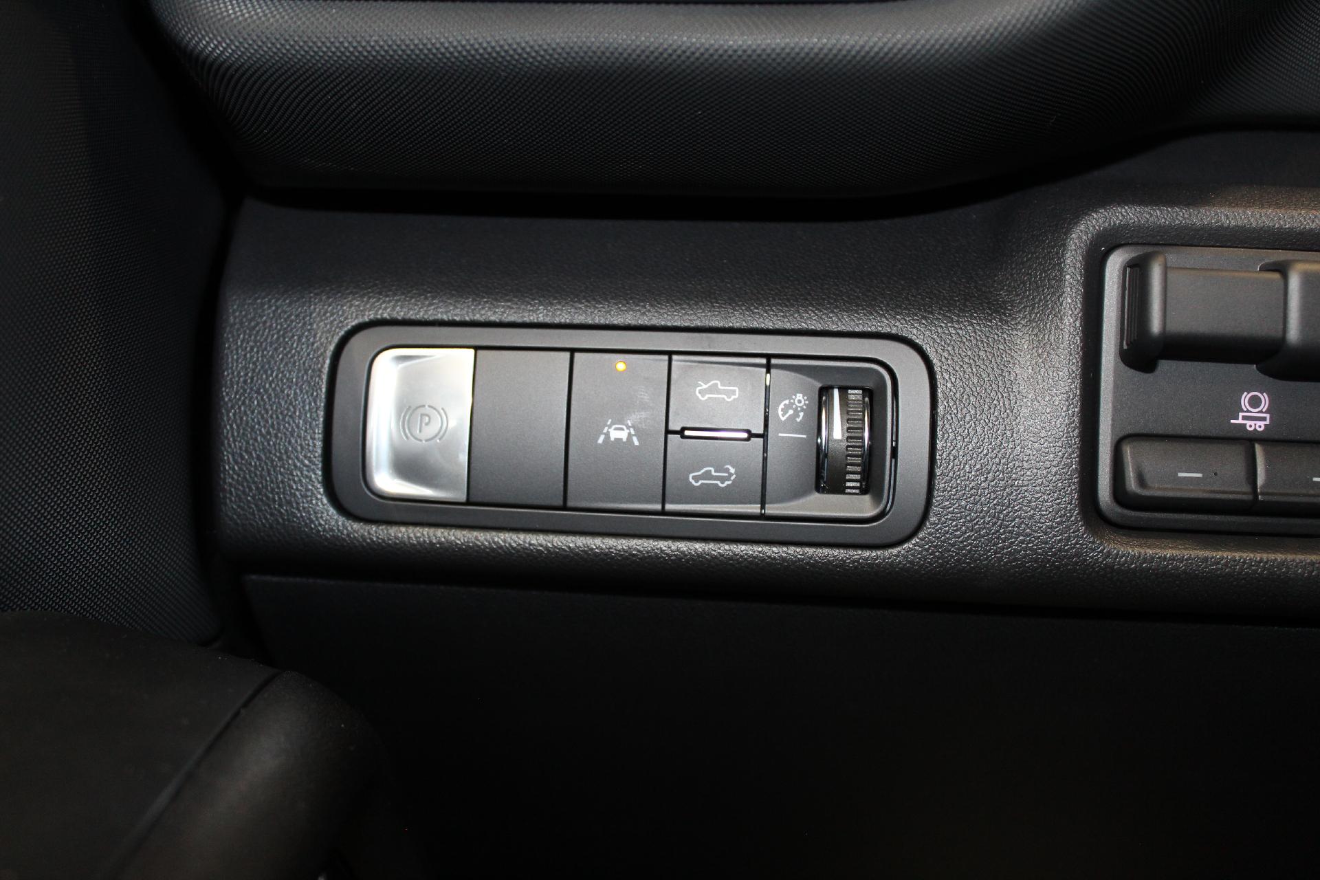 2025 Chevrolet Silverado EV Vehicle Photo in NORTHAMPTON, MA 01060-1120