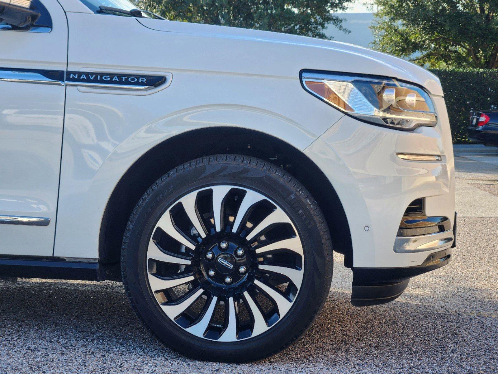 2023 Lincoln Navigator L Vehicle Photo in HOUSTON, TX 77079