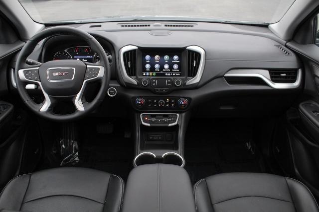 2024 GMC Terrain Vehicle Photo in GREEN BAY, WI 54304-5303