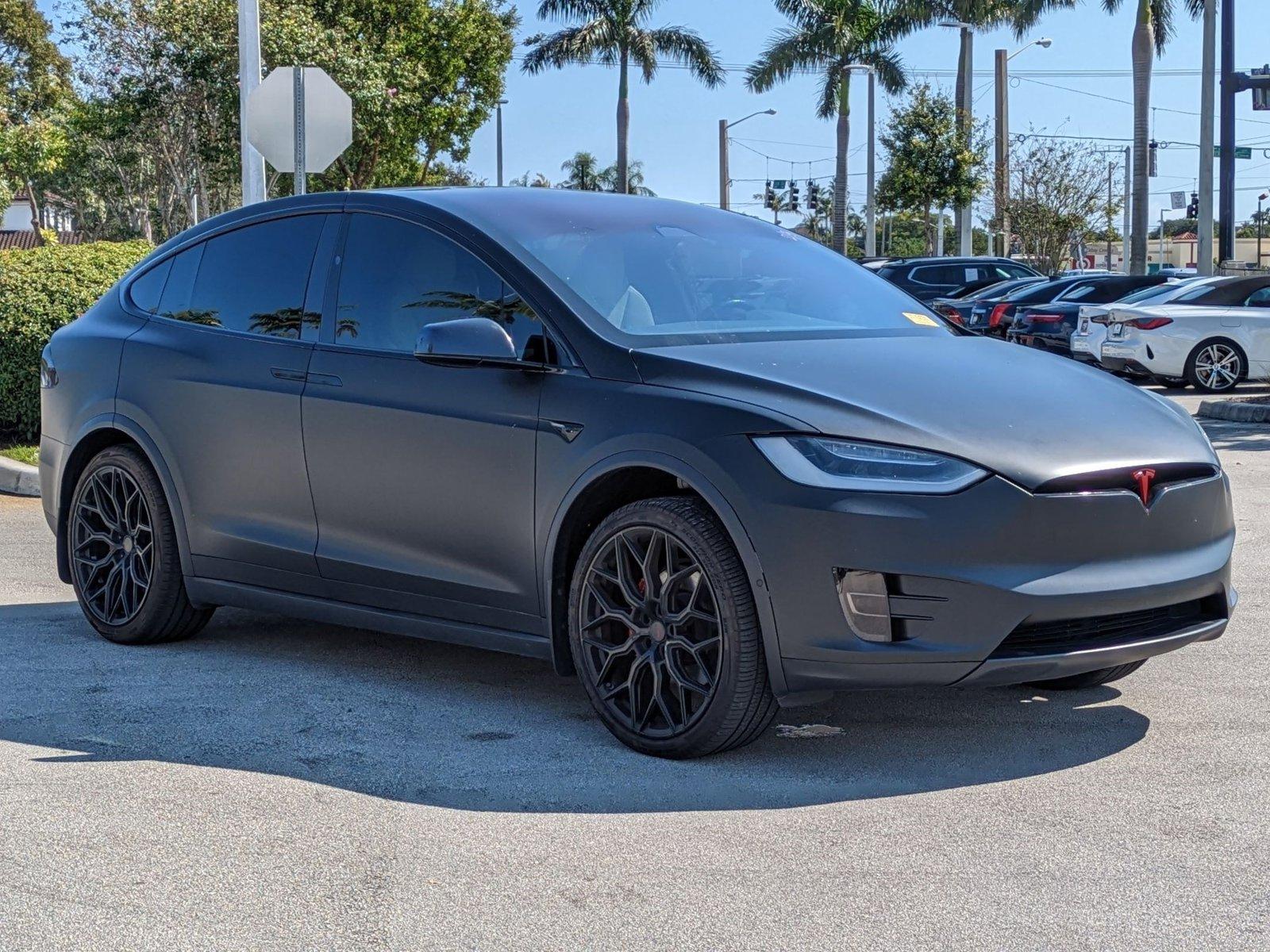 2021 Tesla Model X Vehicle Photo in Delray Beach, FL 33444