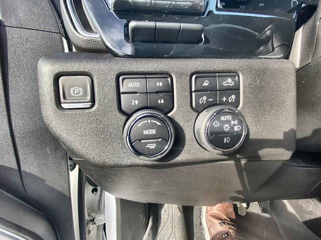 2024 Chevrolet Silverado 1500 Vehicle Photo in WILLIAMSVILLE, NY 14221-2883