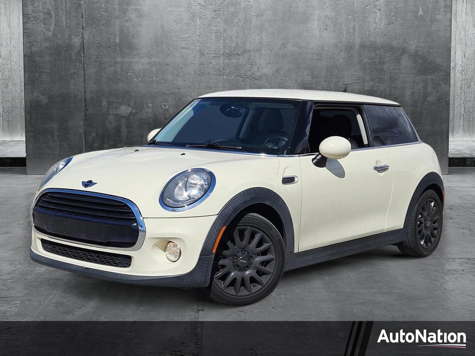 2018 MINI Cooper Hardtop 2 Door Vehicle Photo in Pembroke Pines , FL 33027