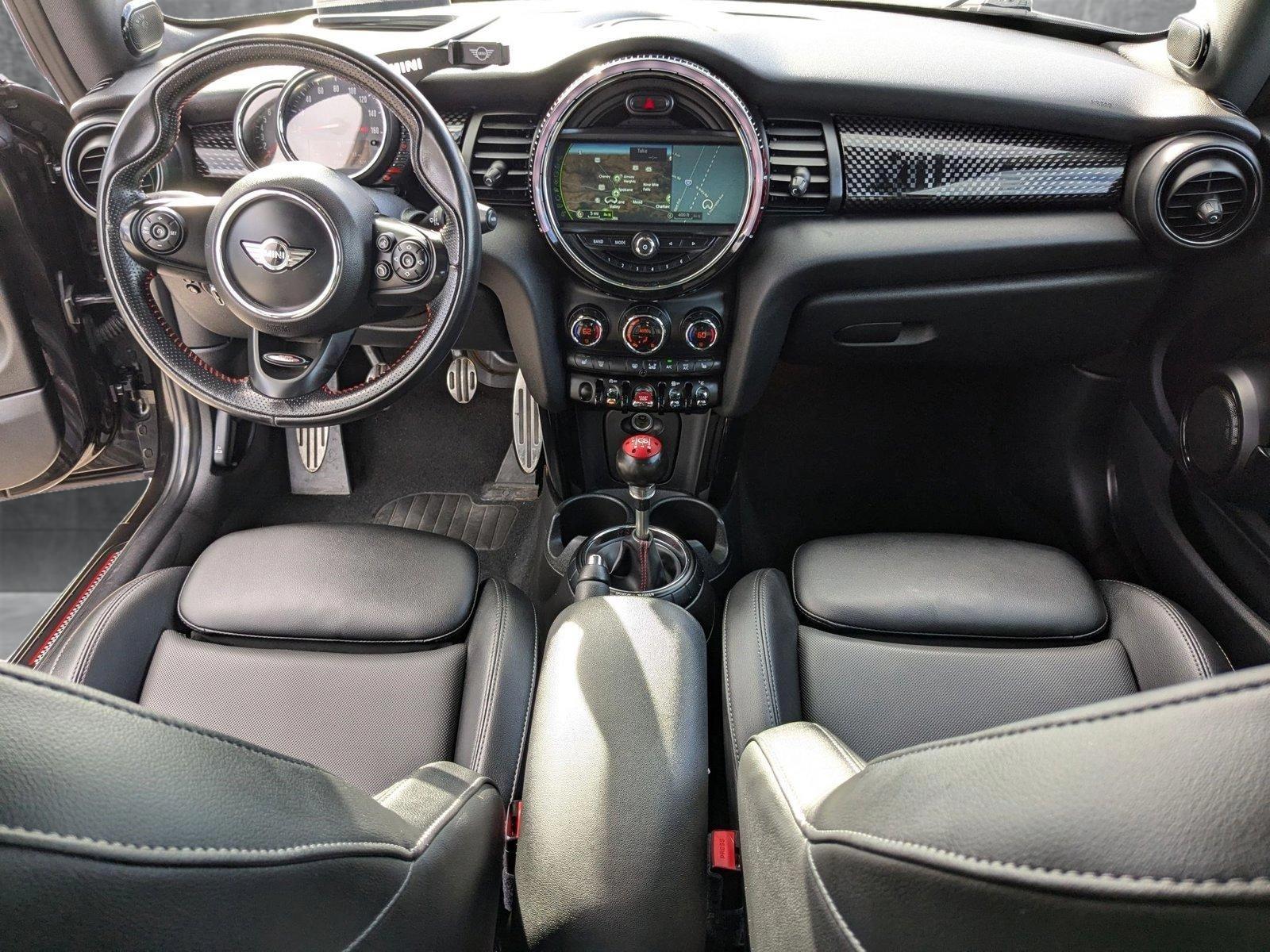 2017 MINI John Cooper Works Hardtop Vehicle Photo in Spokane Valley, WA 99206