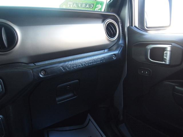 2021 Jeep Wrangler Vehicle Photo in MADISON, IN 47250-1611