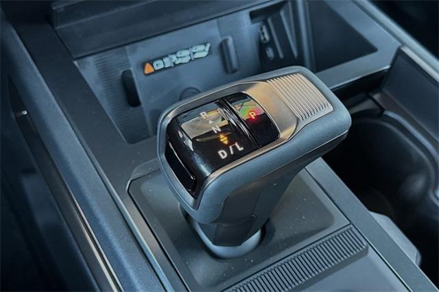 2025 GMC HUMMER EV SUV Vehicle Photo in ELK GROVE, CA 95757-8703