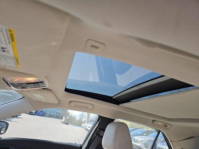 2017 Chrysler 300 Vehicle Photo in Pleasant Hills, PA 15236