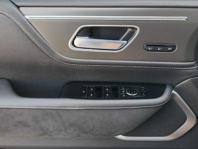 2025 INFINITI QX80 Vehicle Photo in Fort Worth, TX 76132