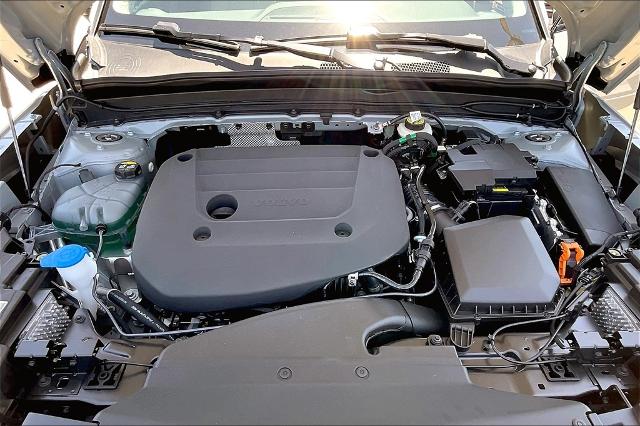 2025 Volvo XC40 Vehicle Photo in Grapevine, TX 76051
