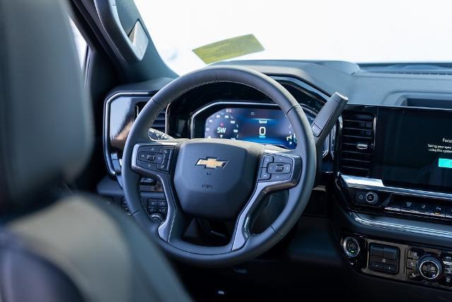 2025 Chevrolet Silverado 2500 HD Vehicle Photo in PLYMOUTH, MA 02360-4801