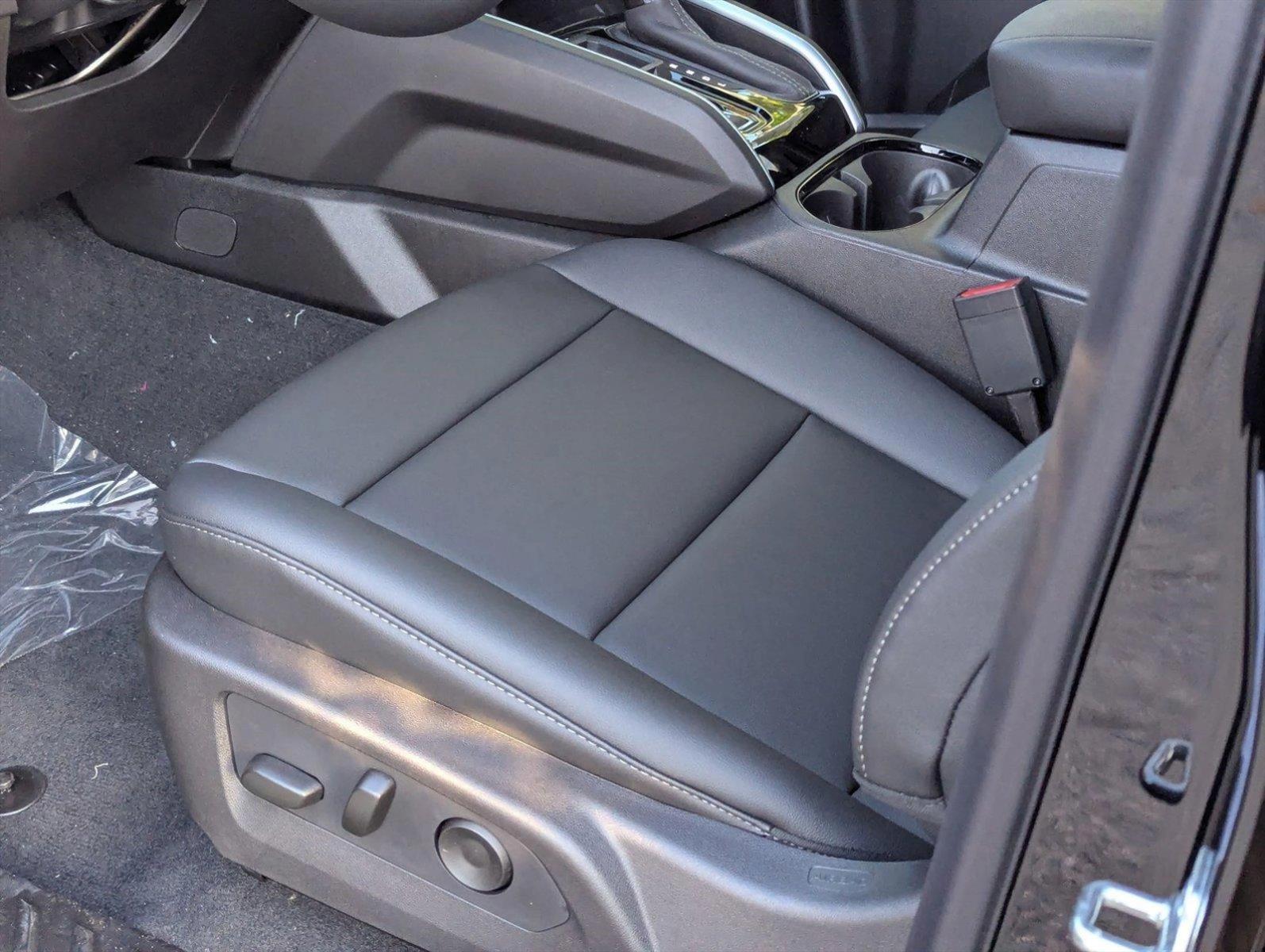 2025 Chevrolet Colorado Vehicle Photo in GREENACRES, FL 33463-3207