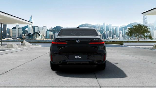 2025 BMW 760i xDrive Vehicle Photo in GRAPEVINE, TX 76051